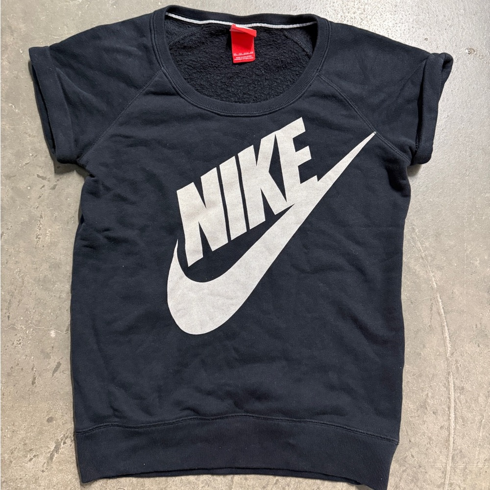 Nike Sweat Shirt Women size XSmall Black Short Sleeve Running Training Sweater